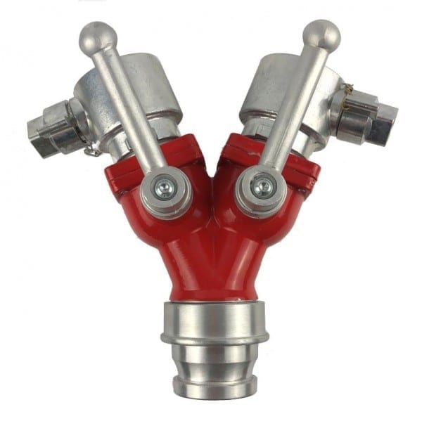 controlled dividing breech for fire hoses